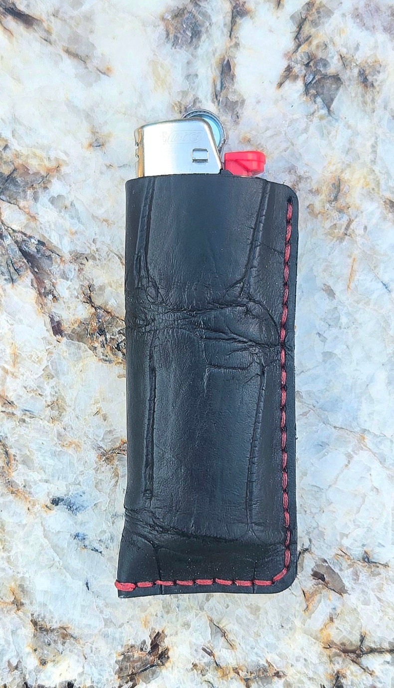 LC1 American Alligator Lighter Case — side view