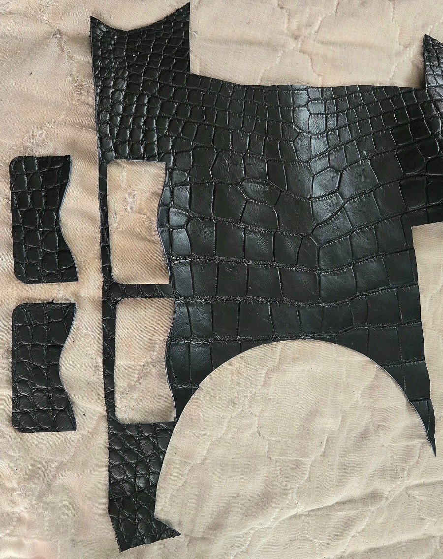 American alligator wallet — additional detail view