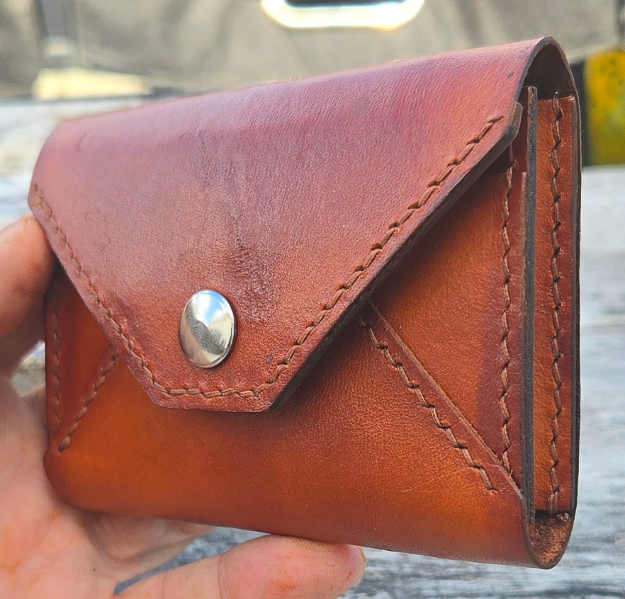 Envelope wallet — cash compartment