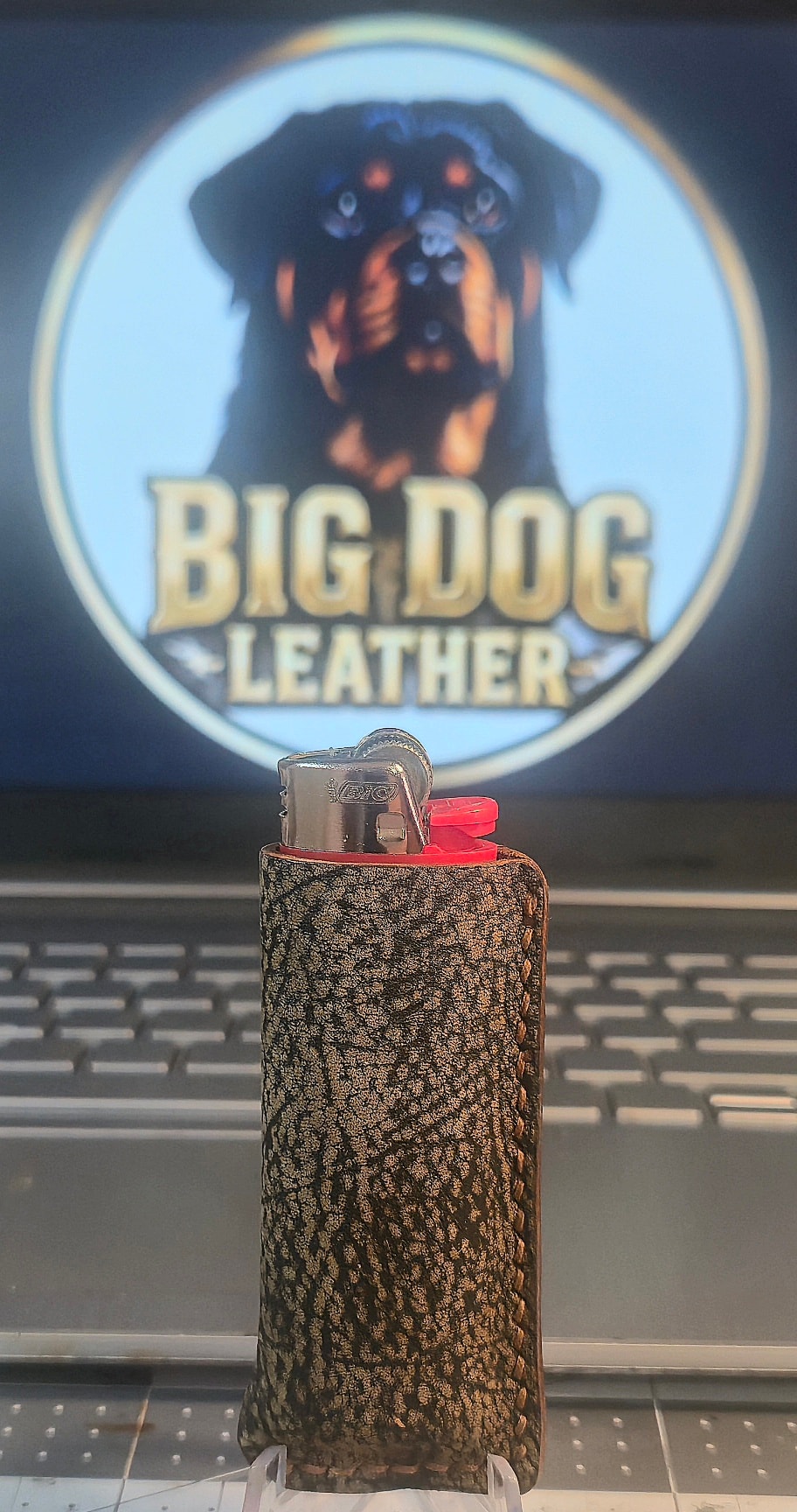 Caramel African Giraffe lighter case